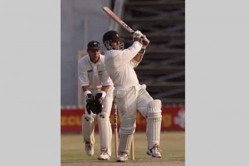 Former Zimbabwe cricketer Guy Whittall injured by leopard
