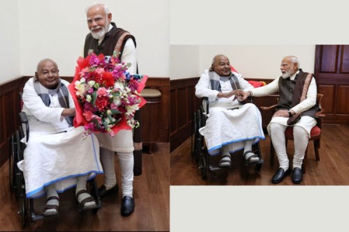 PM Modi meets Deve Gowda, praises his insights on key issues