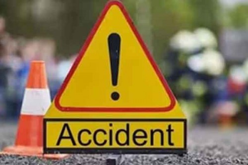 Two killed, 20 injured as tractor-trolley overturns in UP
