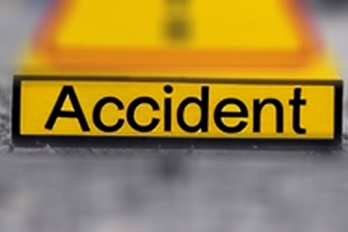 Four killed as passenger vehicle rams into truck in MP