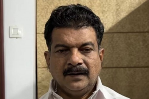 Anti-incumbency shadow in Beypore as Anvar leads UDF challenge against CM Vijayan's son-in-law