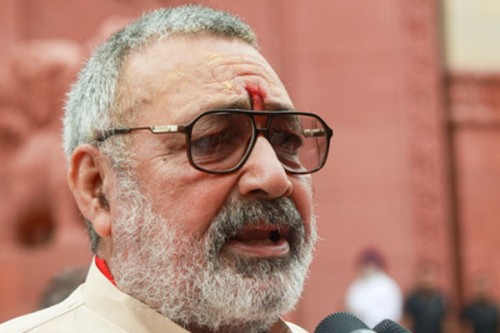 India has Constitution, not Sharia Law: Giriraj Singh on Burka issue