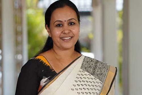 Scissors found in woman's abdomen 5 years after surgery; Kerala Minister orders probe