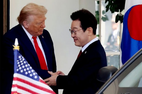 US to Cut Auto Tariffs for Japan; South Korea Awaits Similar Deal
