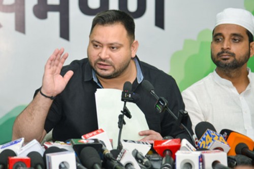 Tejashwi Yadav again threatens election 'boycott', says ECI helping BJP