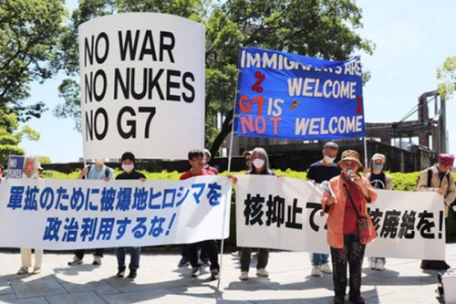 Nagasaki atomic bomb survivors protest remarks advocating Japan's nuclear armament