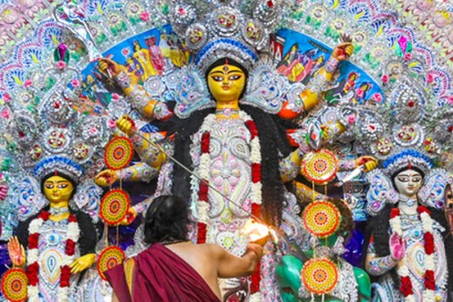 Police make special arrangements to protect Durga idols' jewellery in Kolkata mandaps