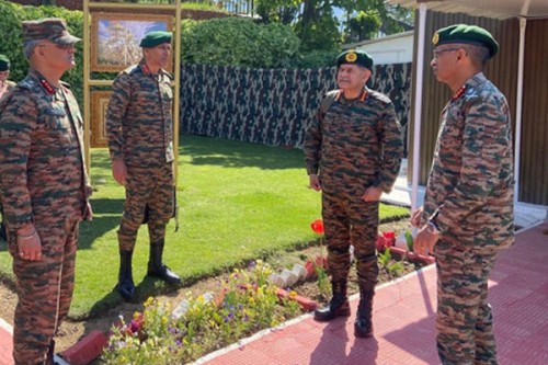 Army Chief arrives in Srinagar amid incidents of gunfire exchange at LoC