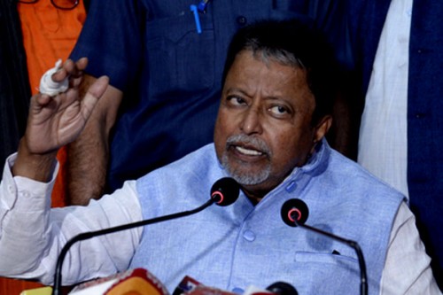 Bengal Assembly secretariat likely to challenge HC's order on Mukul Roy's MLA status