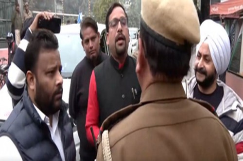 BJP can't stop us from going to our offices: Suspended AAP MLAs stopped at Delhi Assembly gates