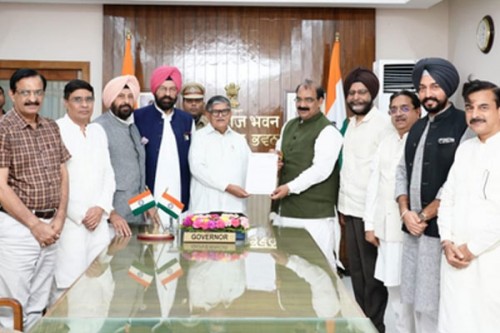 Punjab BJP delegation meets Governor, seeks intervention in 'harassment' of party workers