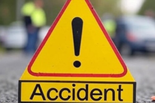 Three killed after speeding truck hits car in Gujarat's Botad