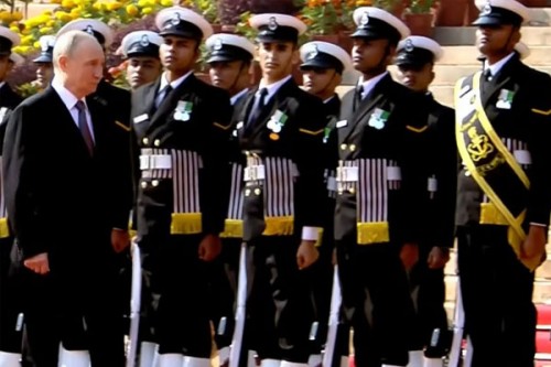 Russian President Vladimir Putin accorded ceremonial welcome at Rashtrapati Bhavan