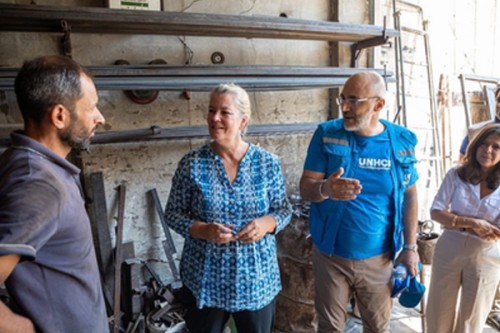 850,000 Syrians return home as UN refugee official calls for international support