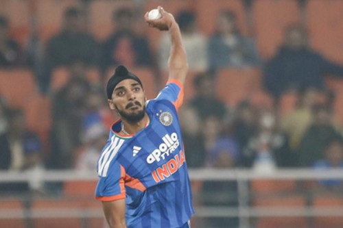 Always enjoy bowling with Arshdeep as he creates pressure from the other end: Rana