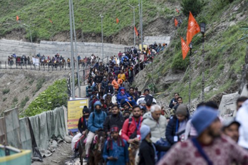Amarnath Yatra: Over 1.45 lakh devotees have 'darshan' in eight days