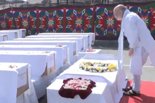 HM Shah, J&K CM Omar, LG Sinha pay tributes to people killed by terrorists