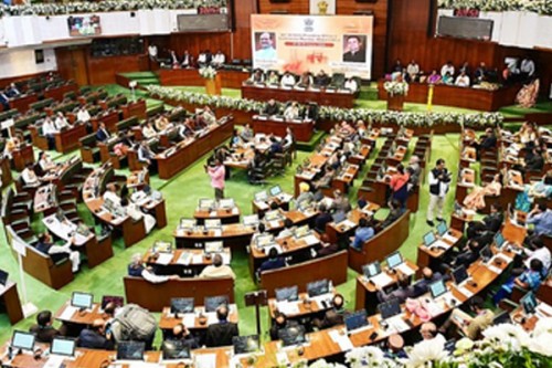 Oppn accuses Maha govt of deceiving them on Public Security Bill