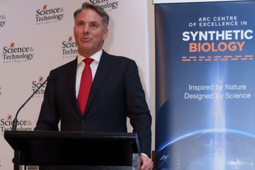 Australian govt mulls major sale of defence properties