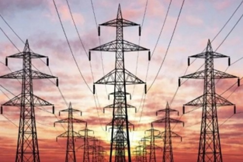 India's power capacity jumps by 56 pc from 305 GW to 476 GW in 10 years