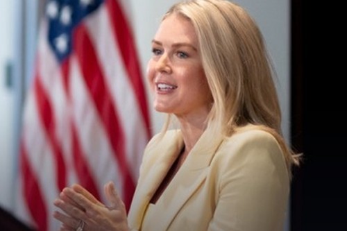 White House presses states on immigration law