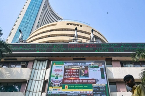Sensex, Nifty post early losses over geopolitical tensions, oil prices