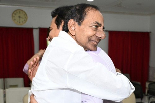 'Wishing u good health, happiness, long life': Telangana CM greets KCR on birthday