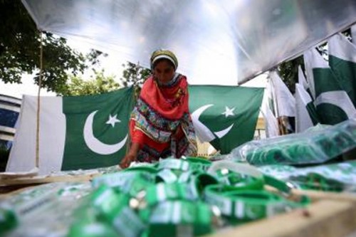 Pakistan govt's debt burden soars to 70.7 per cent of GDP