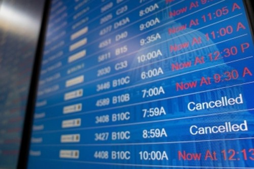 Chemical odour halts Washington-area flights