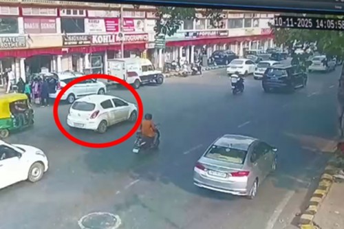 CCTV footage shows Umar driving car with explosives in Connaught Place before Red Fort blast