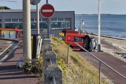 Car hits pedestrians in France's Manche, 1 dead, 3 seriously injured