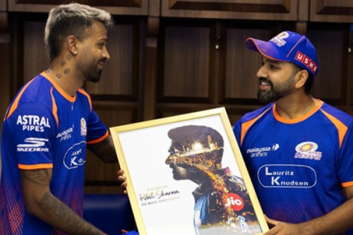 IPL 2026: Hardik congratulates Rohit on completing 15 years with MI, thanks him for 'inspiring' the cricketers
