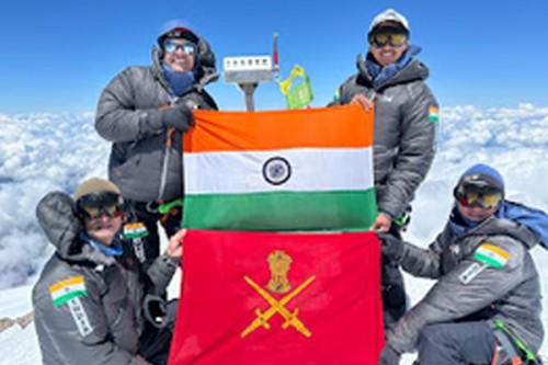2 Indian military teams plant tri-colour on Mt. Elbrus in multinational military 'Climb for Peace' event