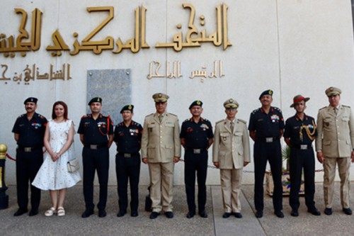 COAS General Upendra Dwivedi lays wreath at Martyrs' Memorial in Algiers