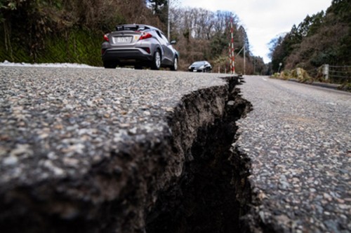 30 injured as 7.5-m earthquake hits Japan; authorities warn of bigger tremor