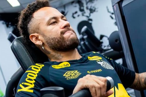 Brazil recall Fabinho, Roque for friendlies, Neymar misses out