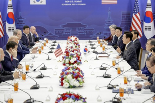 Presidential office welcomes Trump's approval of South Korea's nuclear-powered submarine bid