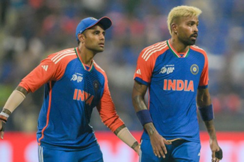 Hardik's experience is invaluable, gives good balance to the side: Suryakumar