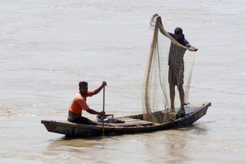 Heavy rain forecast for 14 TN districts, fishermen advised to stay ashore