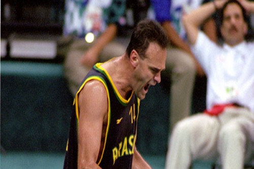 Brazil basketball great Oscar Schmidt dies at 68