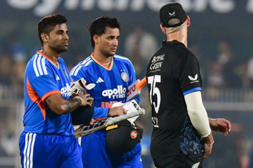 'IND-NZ series was appetiser, main course begins from Feb 7': Gavaskar on India's T20 WC title defence preps