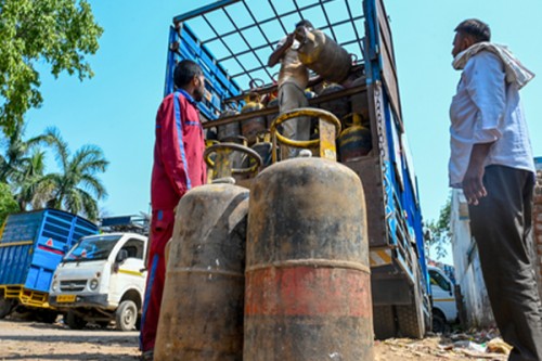 Commercial LPG price hike set to push up food prices across Chennai