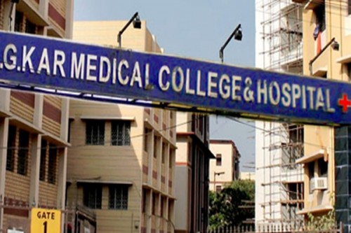 Man trapped in elevator at RG Kar hospital dies; family protests claiming negligence