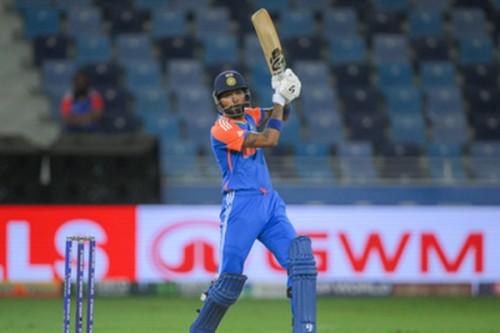 Hardik smashes unbeaten 77 on SMAT return to help Baroda win