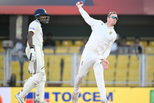 Harmer, Taijul and Nawaz nominated for ICC Player of the Month for November