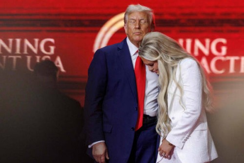 Trump hails Charlie Kirk as patriot at Arizona memorial