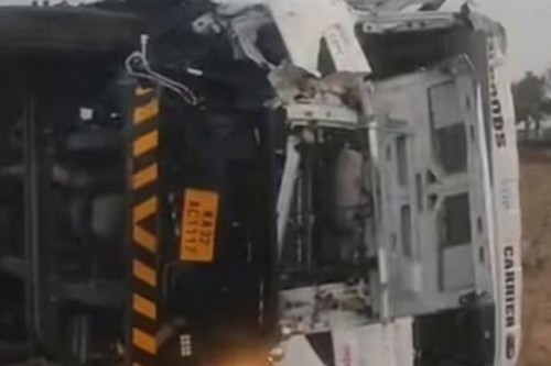 Karnataka leaders condole death of 8 pilgrims in Andhra road accident