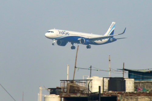 Delhi airport, airlines issue advisories as dense fog disrupts visibility