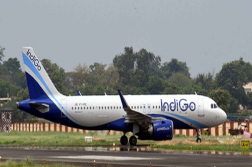IndiGo cancels 112 flights at Hyderabad Airport, passengers continue to suffer

