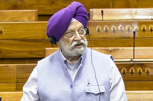 67 million citizens visit fuel stations daily: Hardeep Puri